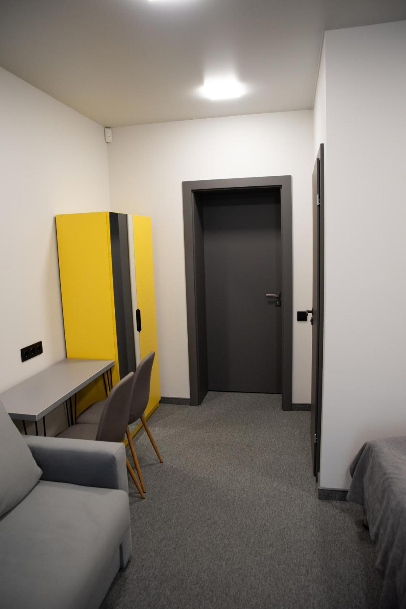 Готельні Кімнати Bodro Clinic Novovolyns'k Eksteriør billede